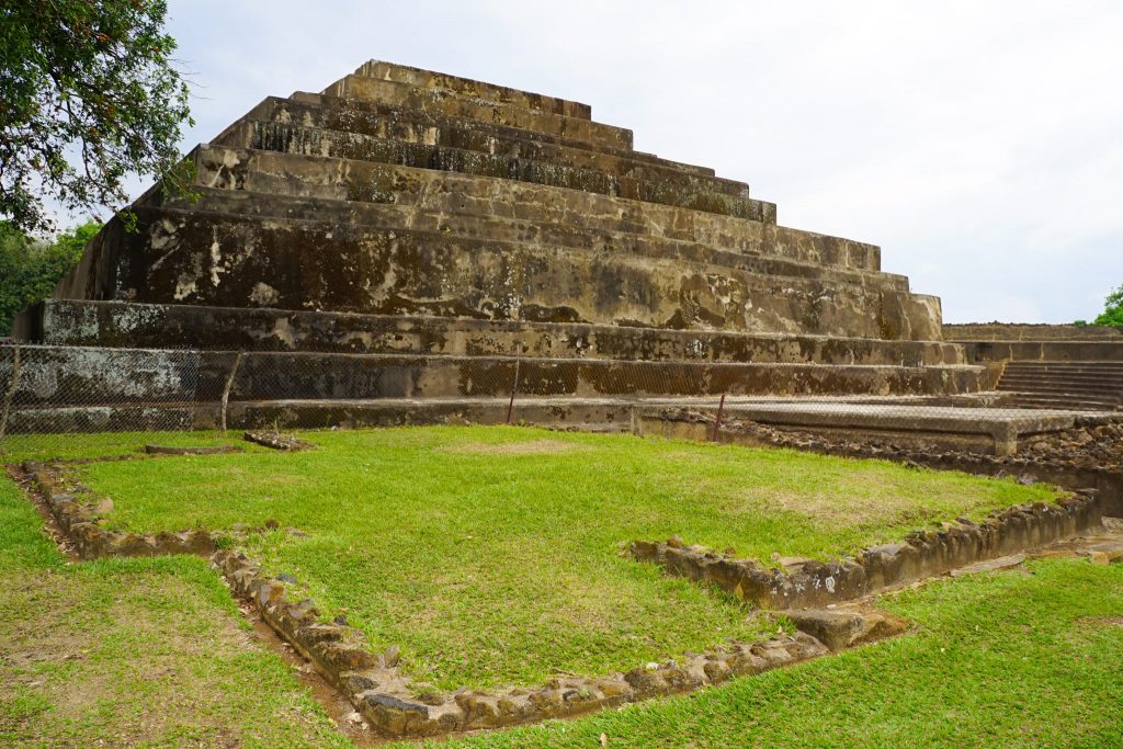 El Salvador's Archeological Route with Bytto.com - Tazumal Ruins