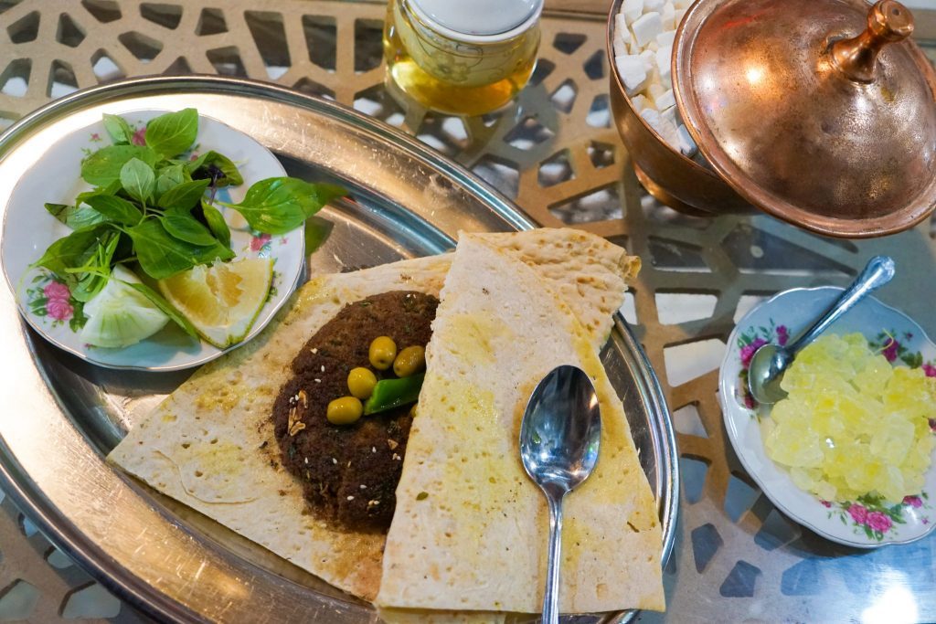 what to see in isfahan - traditional food of Iran