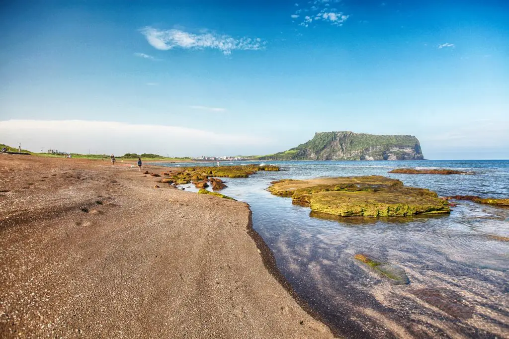 things to do in jeju| jeju island attractions | jeju island points of interest | things to do in jeju island