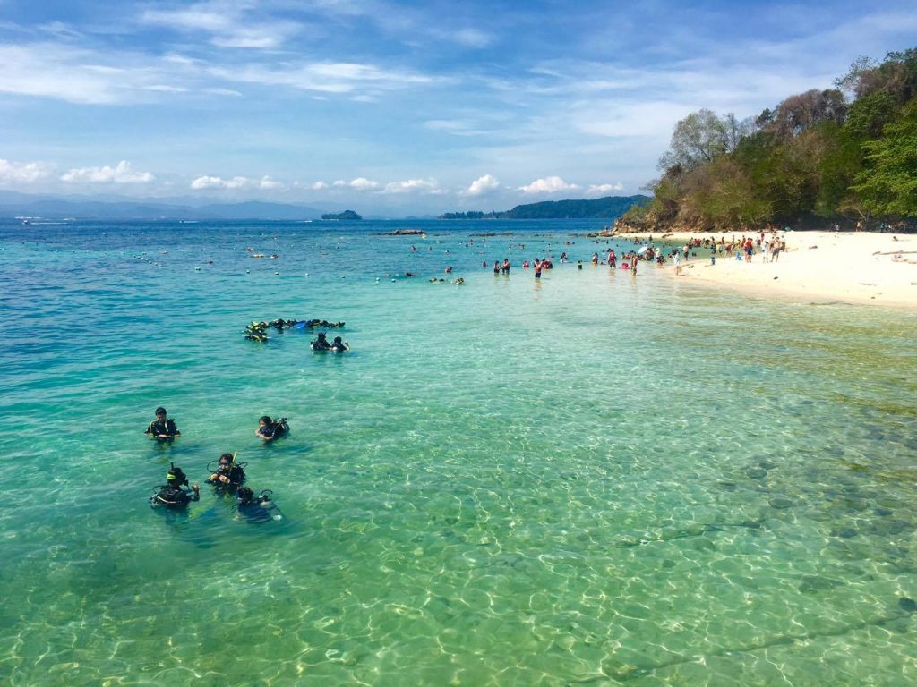 How To See The Best Kota Kinabalu Beaches in Only One Day!