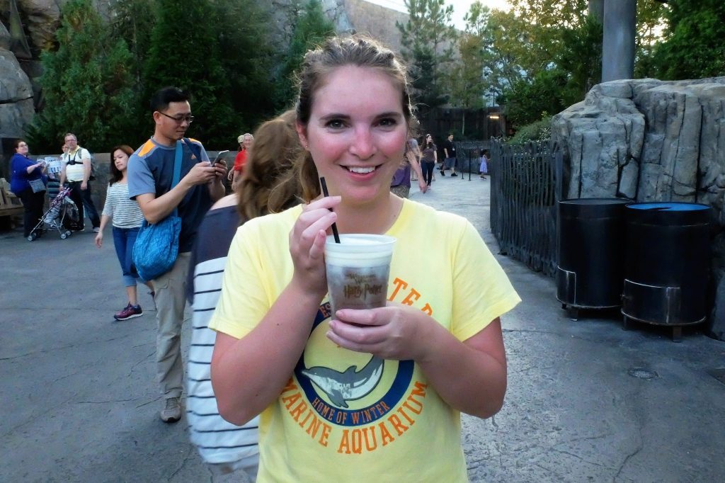 Review Of Diagon Alley / Wizarding World in Orlando Florida - Frozen Butterbeer after the ‘traumatic’ hippogriff ride!