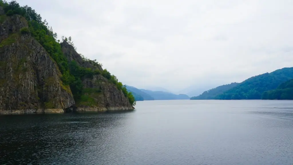 Lake Vidraru Dam Romania Tourism