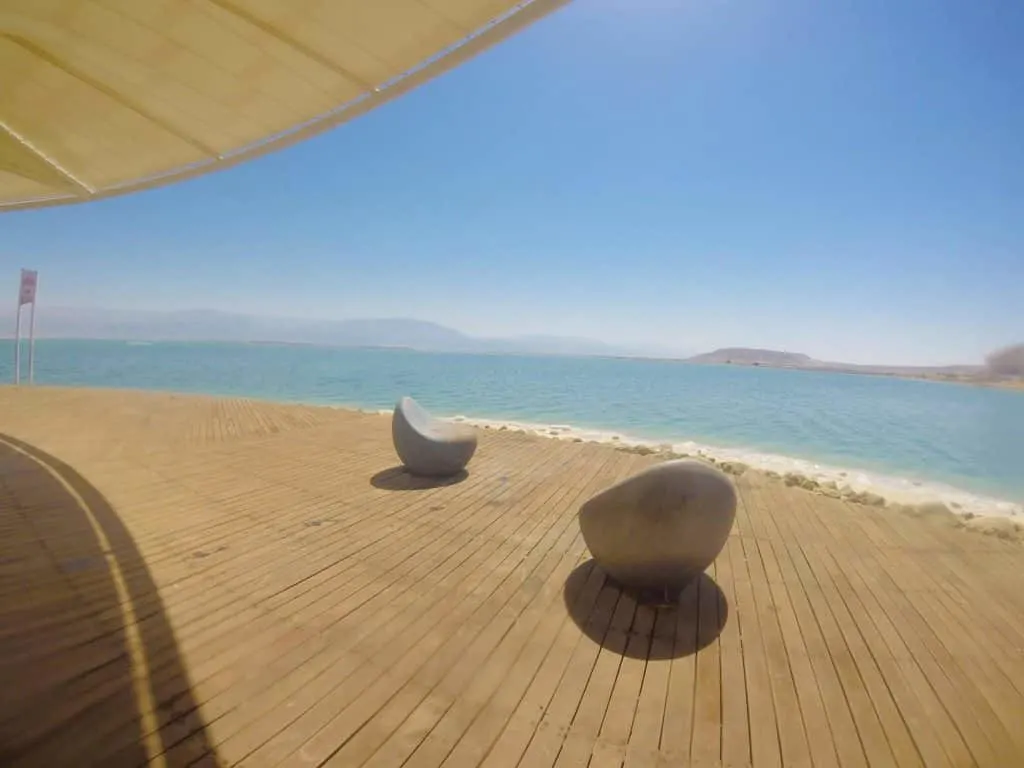 Guide to Swimming in the Dead Sea 
