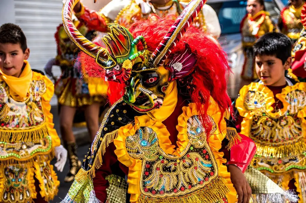 South American Carnival dancers in amazing outfits