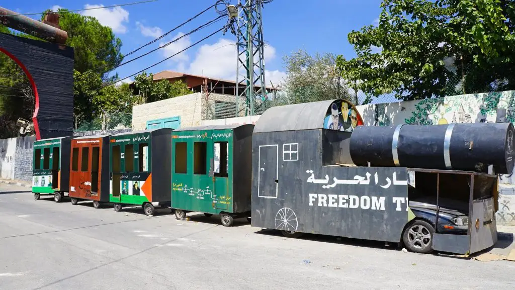 Photographic Exploration of Street Art in Palestine 
