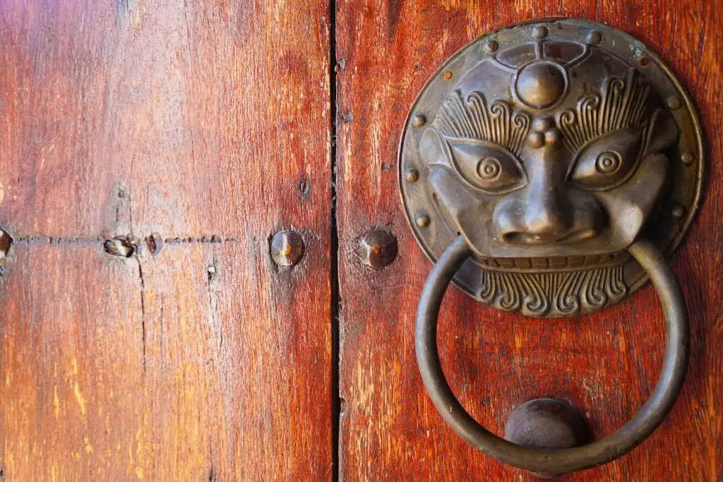 Dragon Door Knocker - Portal de la Marquesa Boutique Hotel - mompox colombia hotels