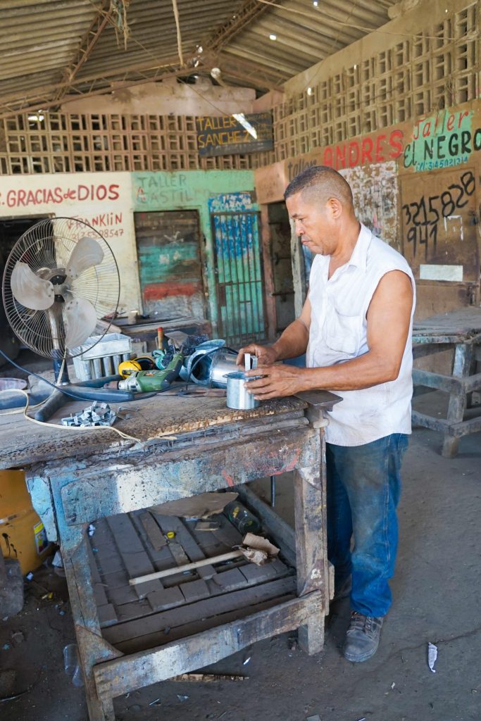 bazurto market cartagena tour colombia travel