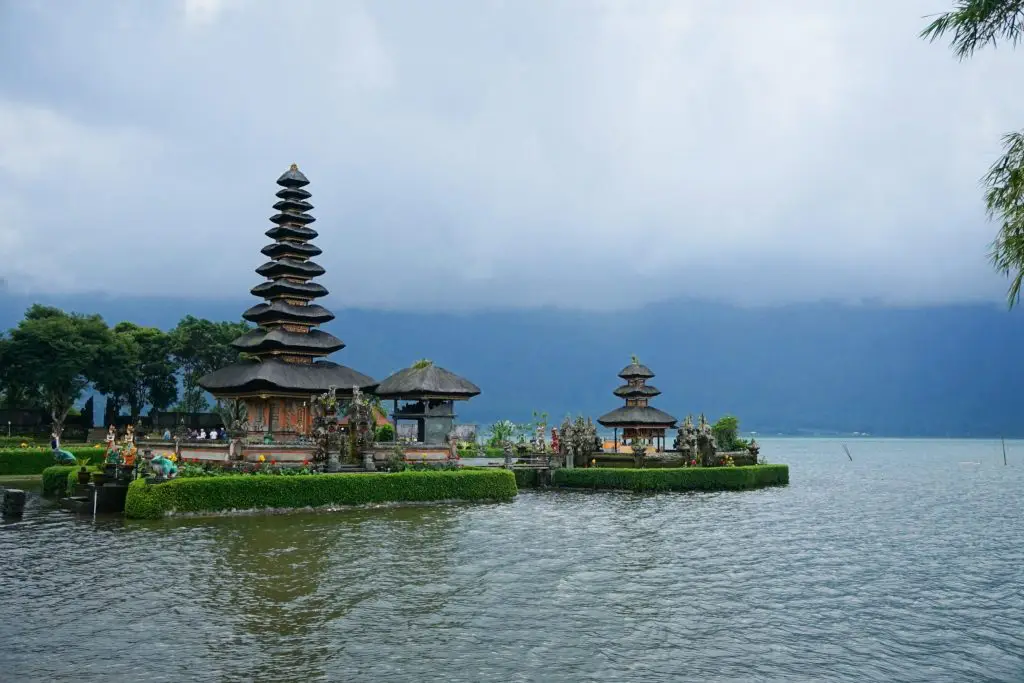 30 Reasons That Will Make You Desperate To Travel to Indonesia! - Bali Temples