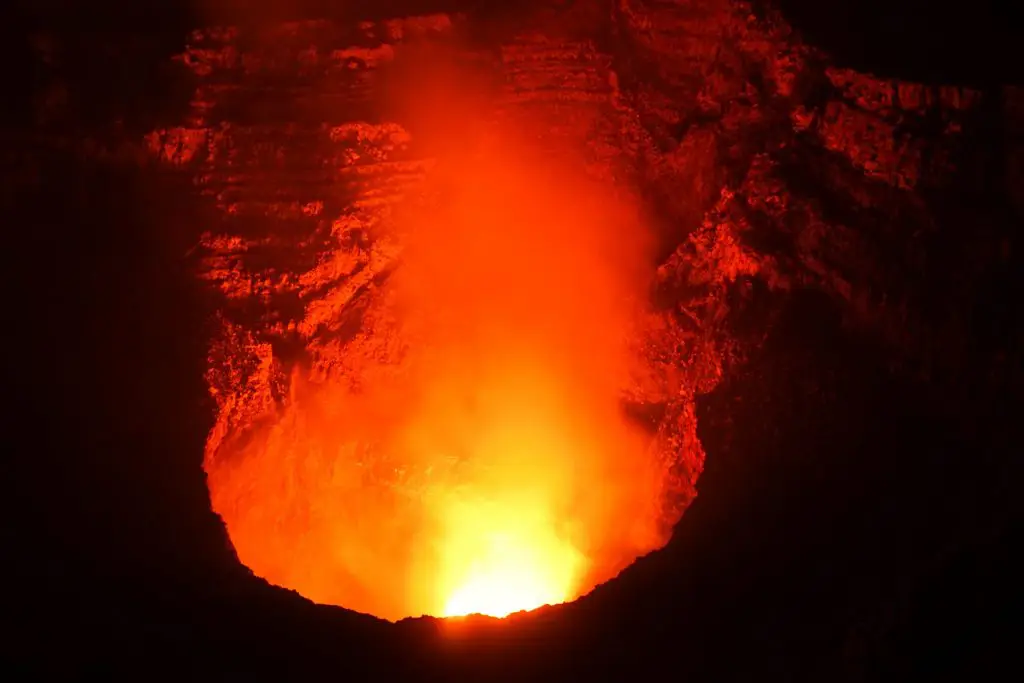 nicaragua attractions - fun things to do in granada nicaragua - Masaya Volcano