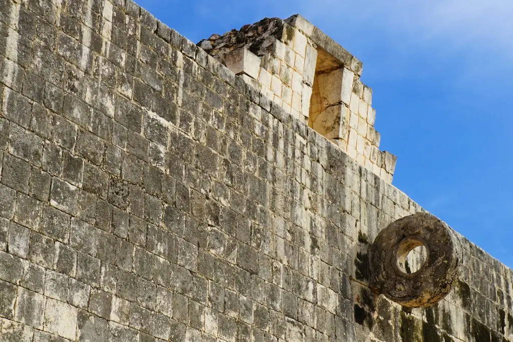 How To See Chichen Itza Alone - Without The Tour Groups or Crowds!