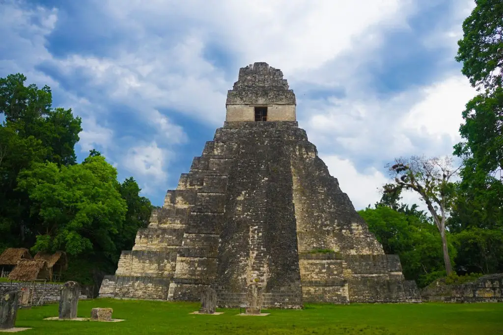 tikal information | where to stay in tikal | where to stay near tikal | places to stay in tikal