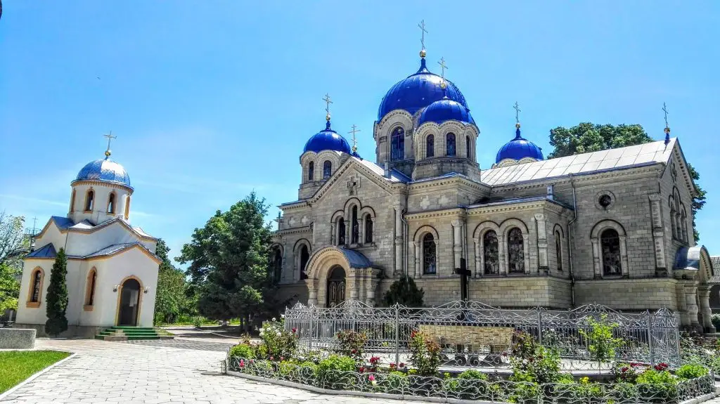 Day Trip From Moldova - Noul Neamt Monastery