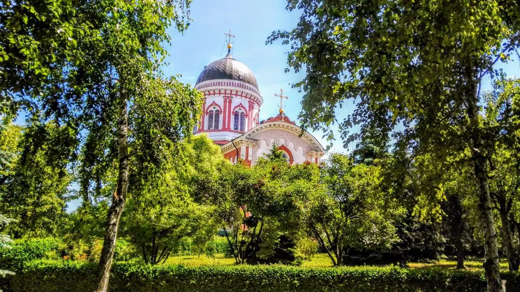 Day Trip From Moldova - Noul Neamt Monastery