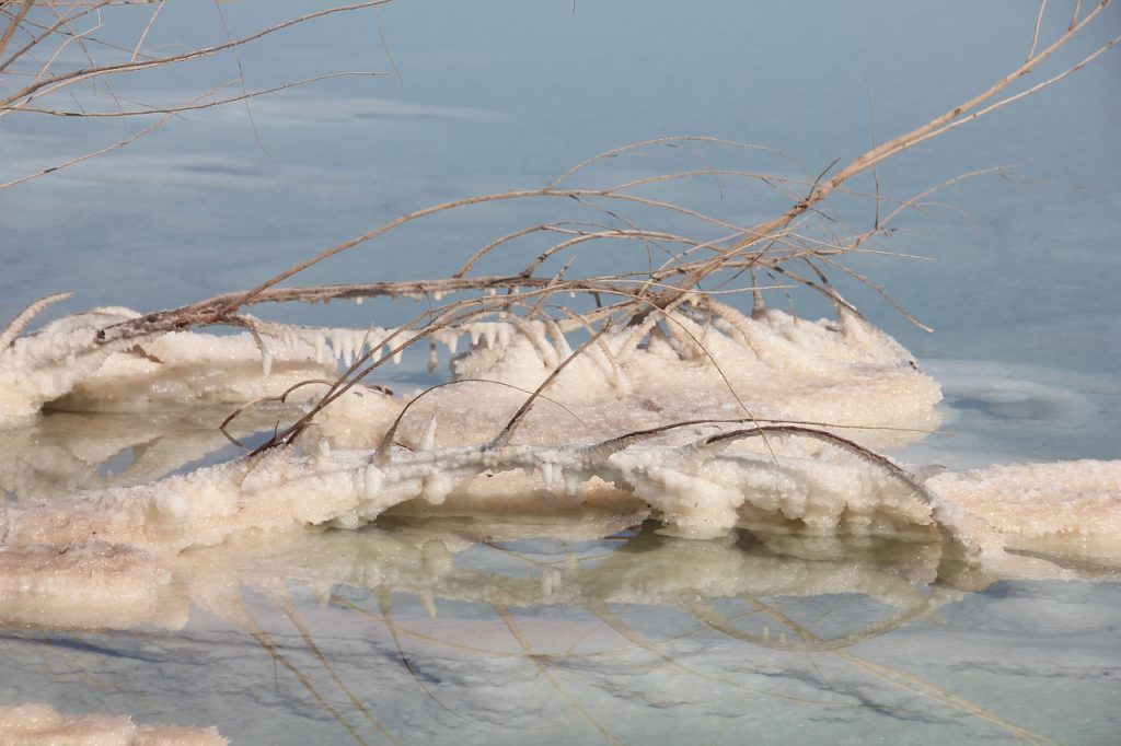 is it safe to swim in the dead sea | where to swim in the dead sea | dead sea swimming rules | can you swim in the dead sea | swimming in the dead sea