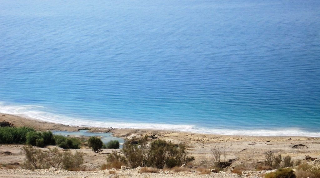 is it safe to swim in the dead sea | where to swim in the dead sea | dead sea swimming rules | can you swim in the dead sea | swimming in the dead sea