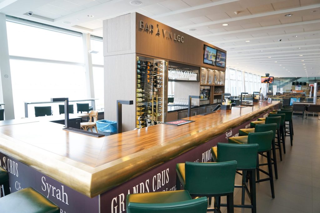 Airport Hacks for the Frequent Flyer - Montreal Airport Bar