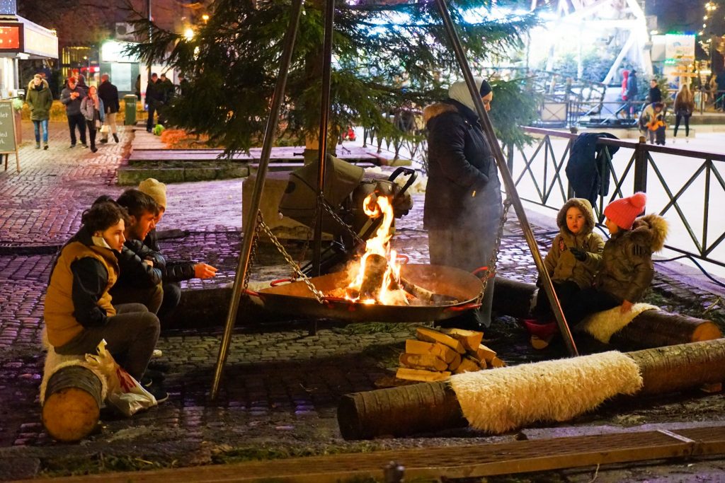 main Oslo Christmas Market at Eidsvoll Square - Oslo In the Winter