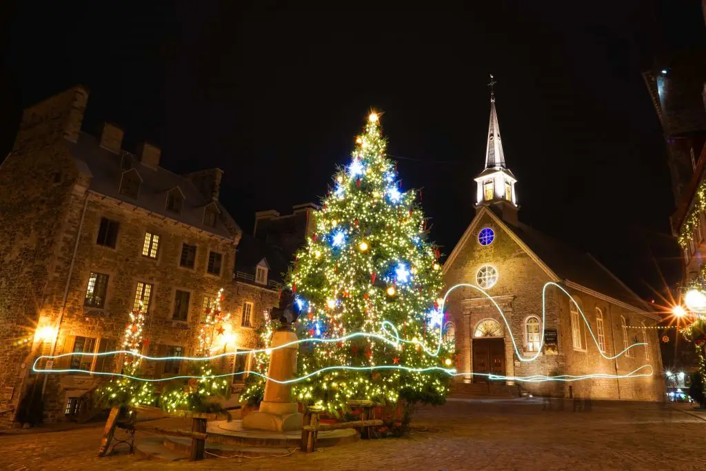 quebec city christmas in the lower town