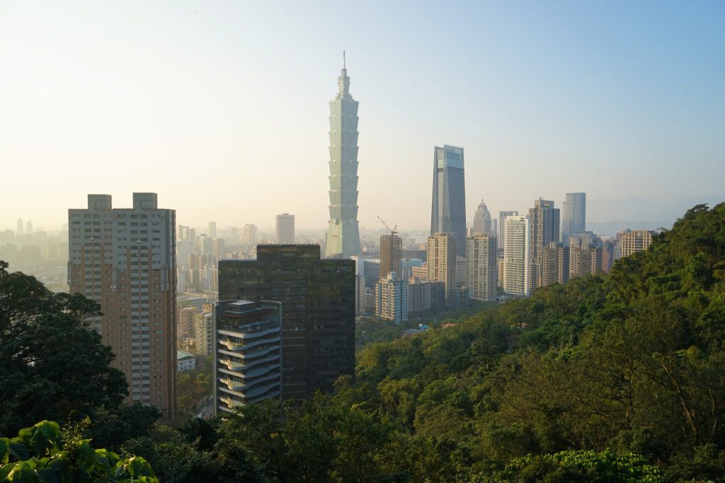 Elephant Mountain Taiwan - Taipei Hikes