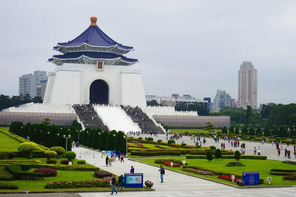 Chiang Kai-shek Memorial Hall - taiwan attractions