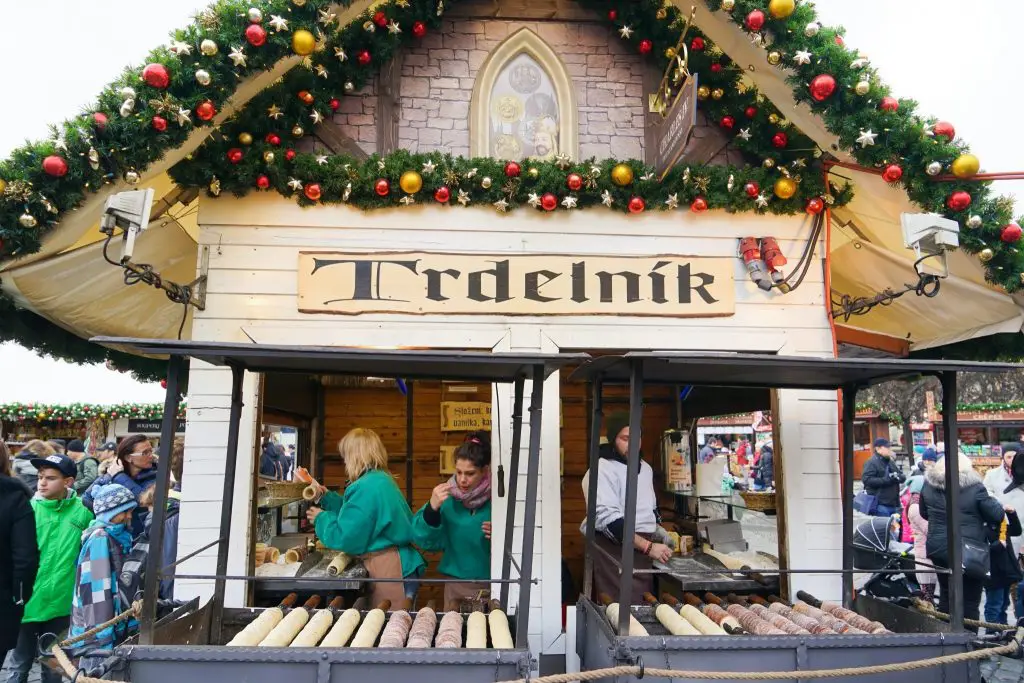 tredlnik prague christmas market - what to eat in prague