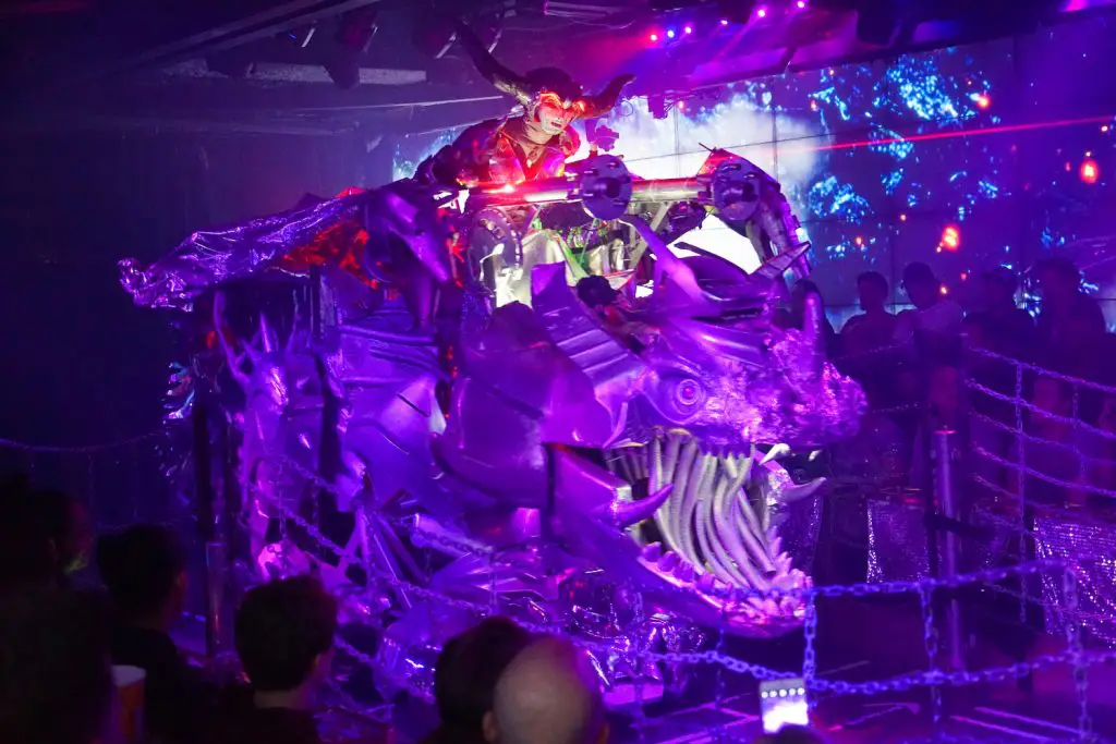 robot restaurant tokyo japan ** robot restaurant show ** robot show tokyo tickets ** robot restaurant price 