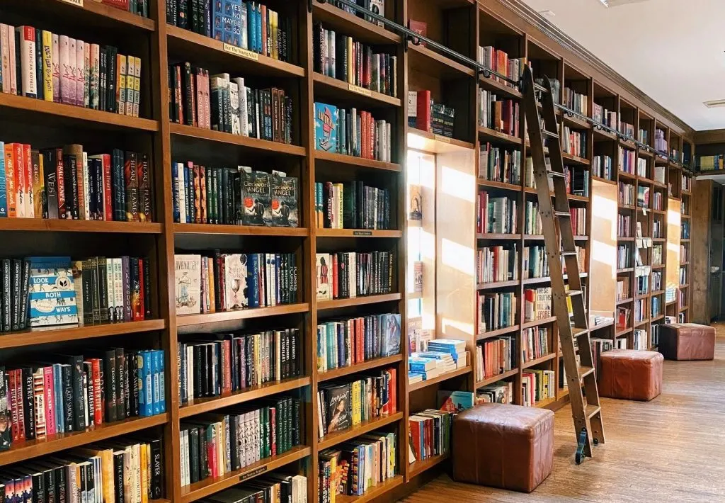 Books & Books In Coral Gables | miami tourist attractions