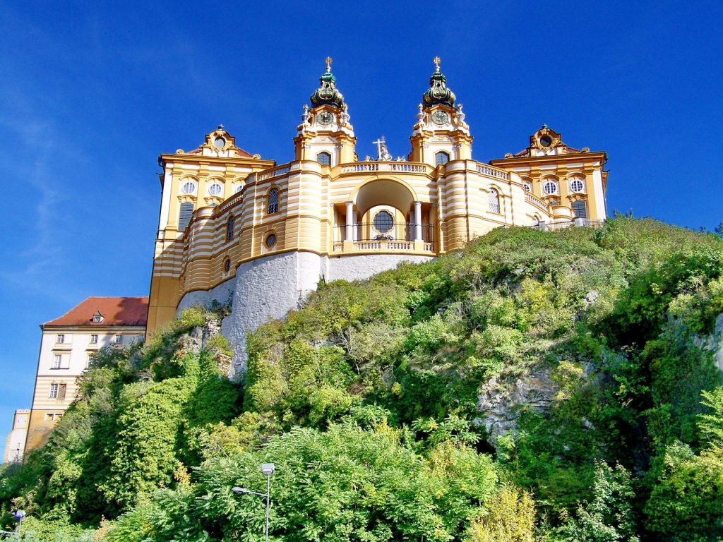 day trips from vienna | vienna day trips | vienna day tours | vienna to salzburg day trip