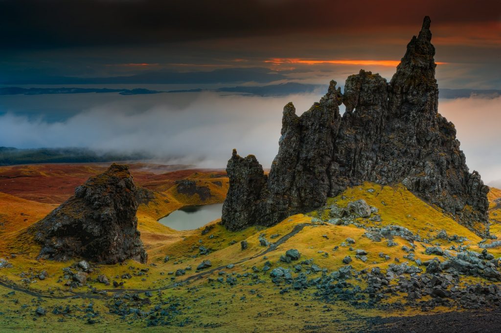 where to stay on the isle of skye | things to do on skye | isle of skye attractions | what to do in isle of skye | places to visit in isle of skye