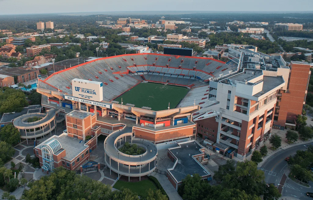 On the Road: Soaking Up the Scene in Pensacola, by Benjamin Hill