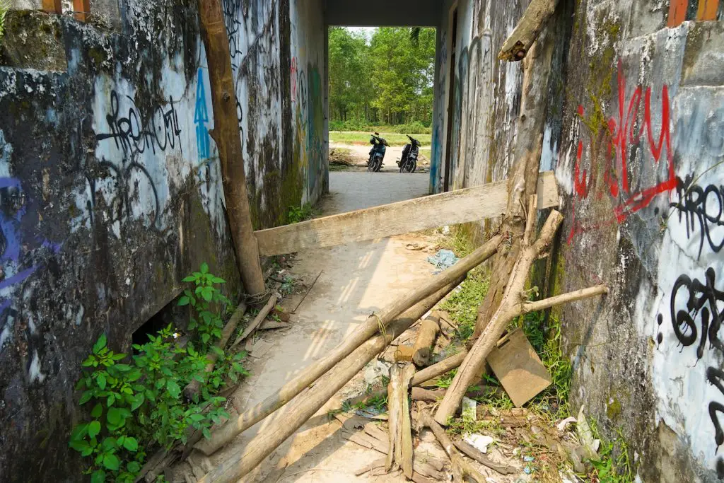 ** abandoned water park in vietnam ** abandoned amusement parks near me ** old abandoned amusement parks ** abandoned water slides ** top abandoned amusement parks 