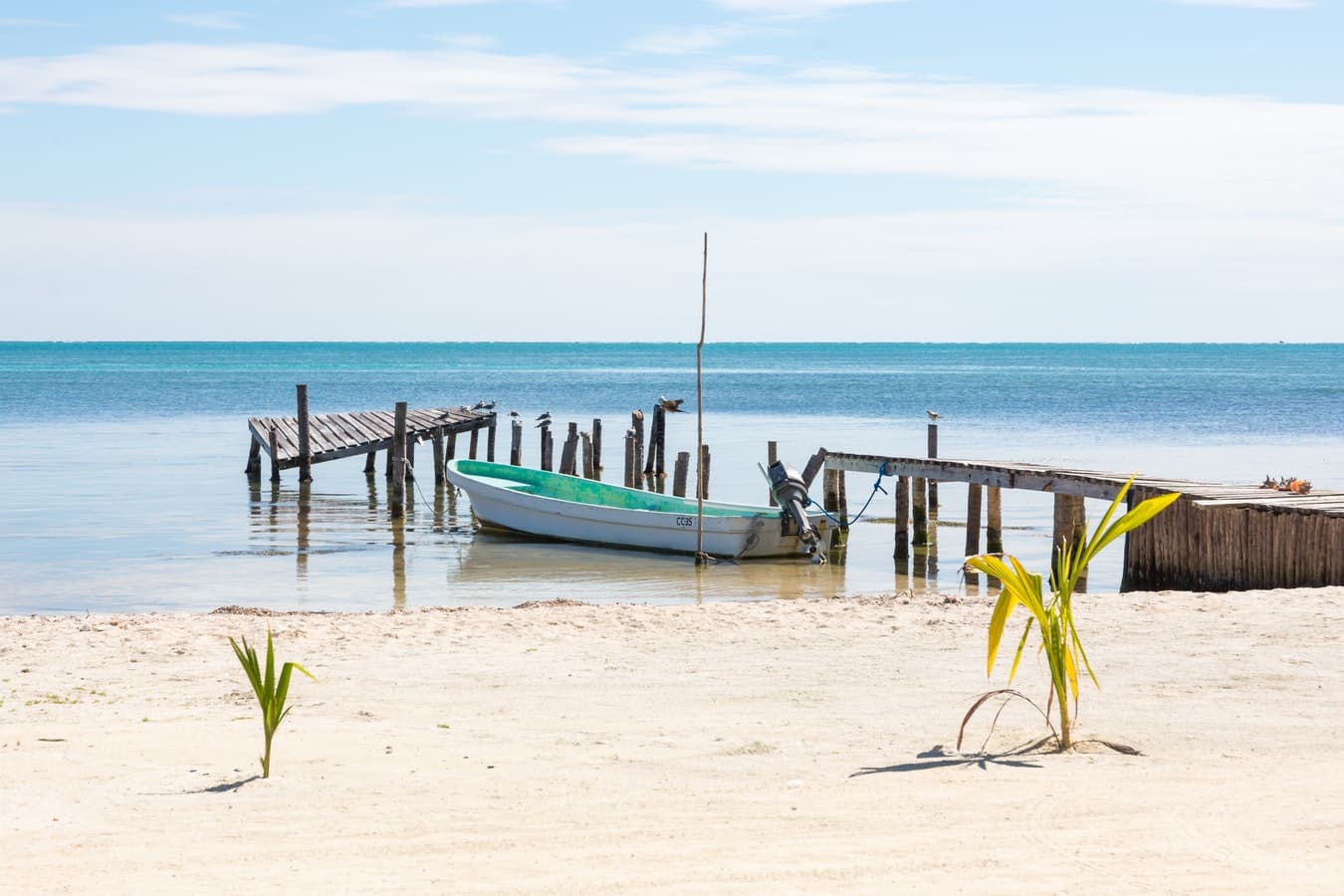 Go Slow With These 12 Fun Things To Do in Caye Caulker, Belize!