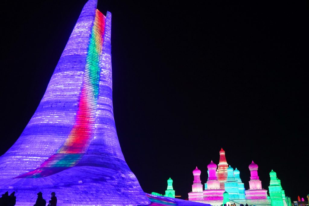 * harbin ice snow festival ** harbin ice sculpture festival ** harbin international ice & snow sculpture festival ** harbin china ice castles ** snow world harbin ** harbin snow sculpture 