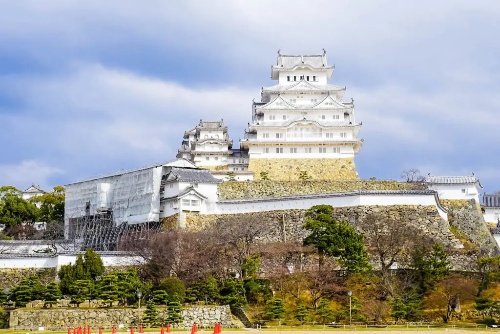 How to Enjoy The Glory of White Heron / Himeji Castle From Osaka