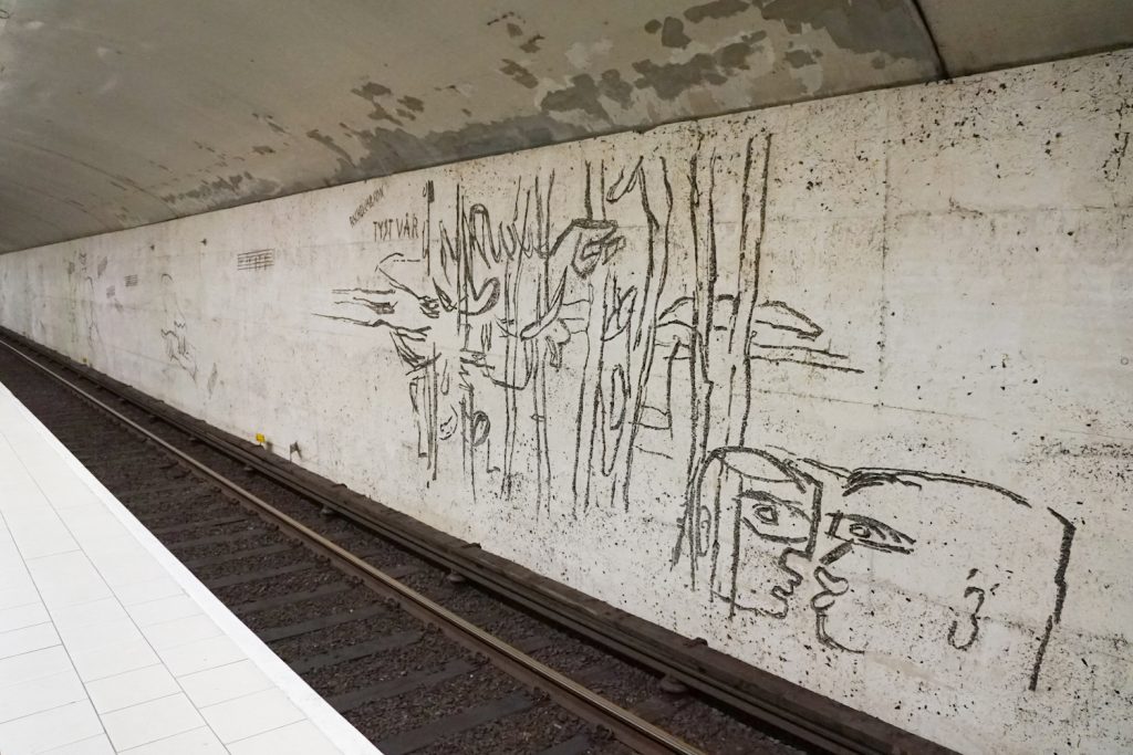 subway artwork ** largest art museum in the world ** subway artist ** subway graffiti art ** metro art gallery ** art metro ** subway stop art **