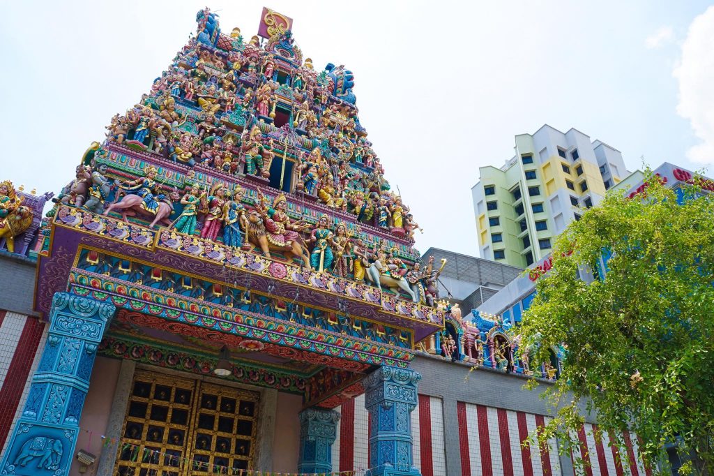 #16. Visit One Of Singapore’s Oldest Temples, The Sri Veeramakaliamman Temple