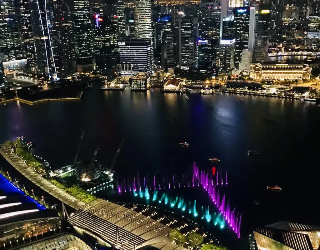 Be Amazed By The Journey Of Modern Singapore With Spectra - A Light and Water Show