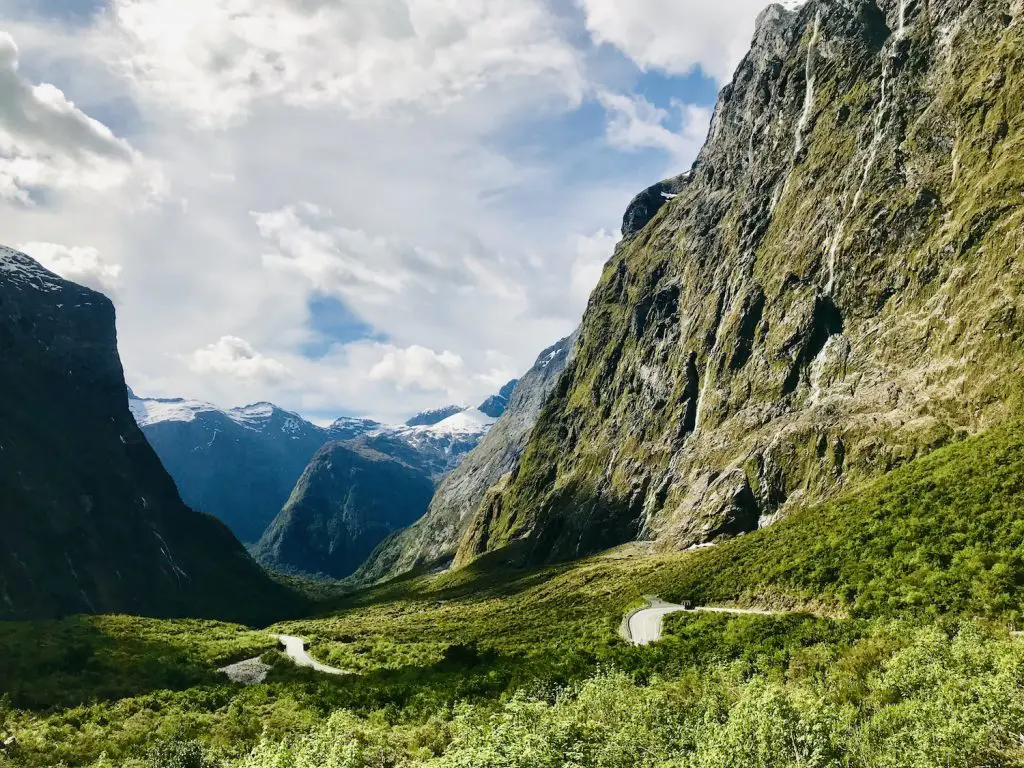 ** self drive day trips from queenstown ** te anau to milford sound drive ** queenstown to milford sound drive time ** how long to drive from queenstown to milford sound ** drive time queenstown to milford sound 