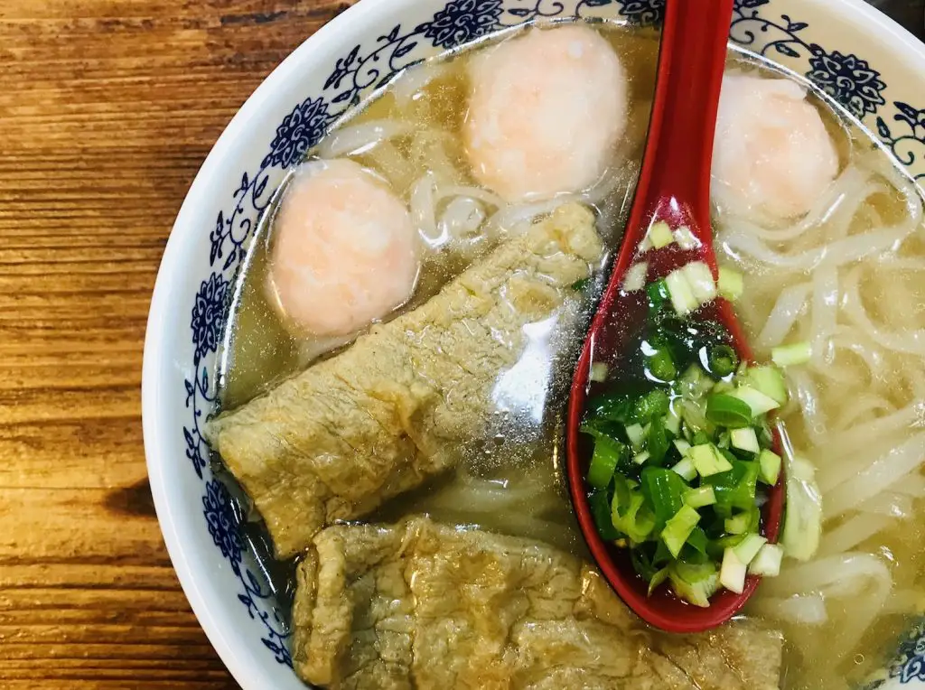 Wonton Noodle ** places to eat in singapore ** top restaurants in singapore ** nice food in singapore ** singapore food guide ** good restaurants in singapore ** singapore local food ** best food in singapore 