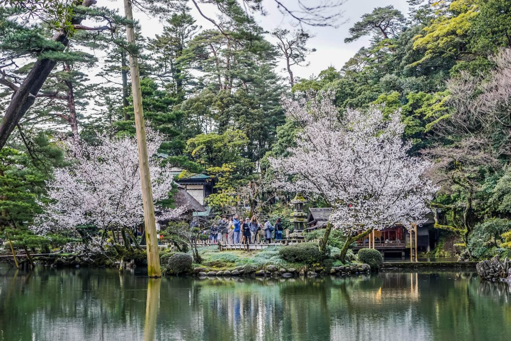 ** where to stay in kanazawa ** kanazawa one day trip ** kanazawa castle japan ** kenrokuen park kanazawa **