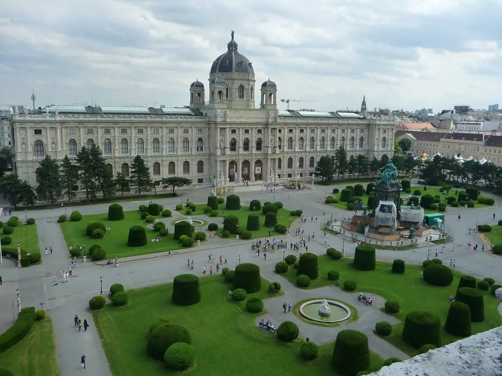 24 hours in vienna ** things to do in vienna ** what to do in vienna ** what to see in vienna ** things to do in vienna austria ** vienna tourist attractions ** things to see in vienna ** top 10 things to do in vienna *