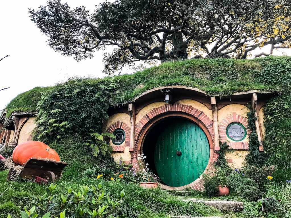 hobbiton tour from auckland ** where is hobbiton ** rotorua to hobbiton ** hobbiton map ** hobbiton village ** hobbiton tickets ** hobbiton neuseeland ** hobbiton movie set tour ** hobbiton entrance fee ** hobbiton movie **