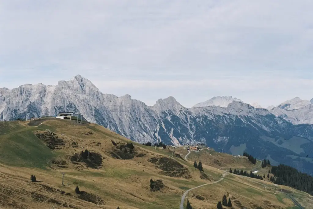 hiking in austria | best hikes in austria ** austria hiking trip ** trekking alps ** backpacking austria ** hiking and trekking **