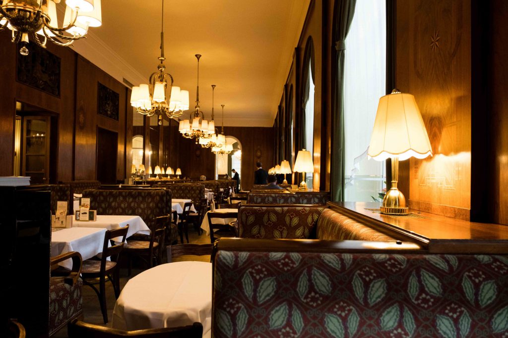 The Best Cafes In Vienna — Where To Go, What To Drink. Inspired By Maps