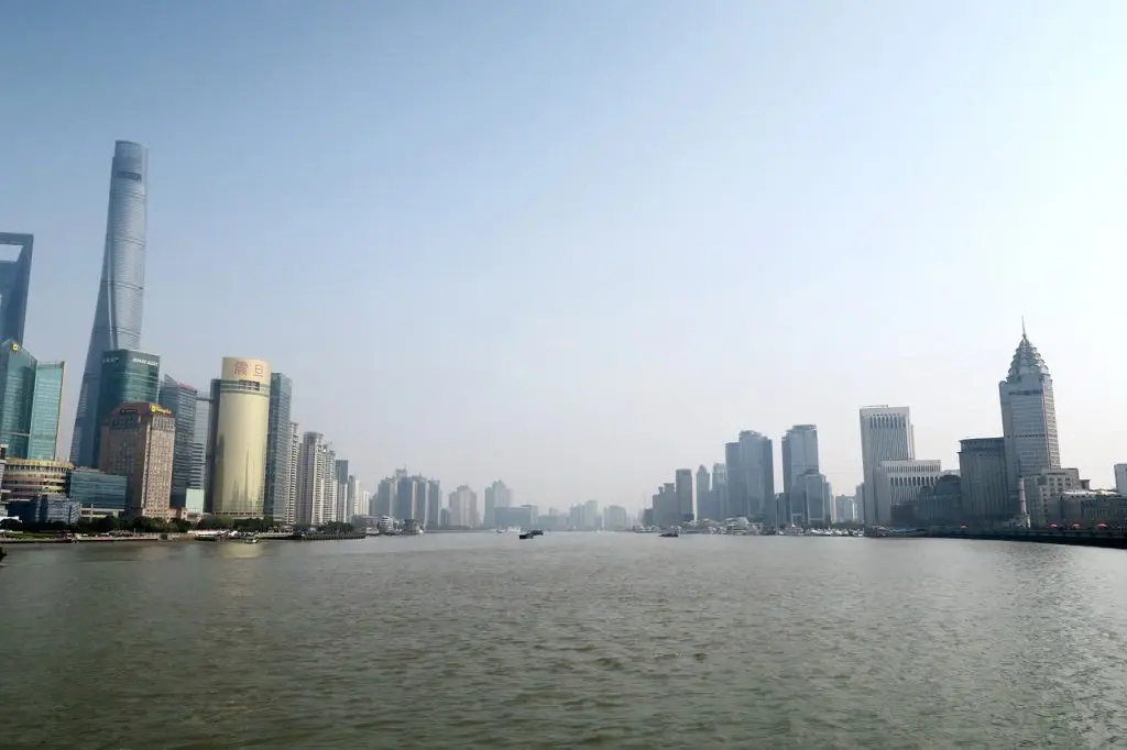 Chill Out On A Cruise Along The Huangpu River