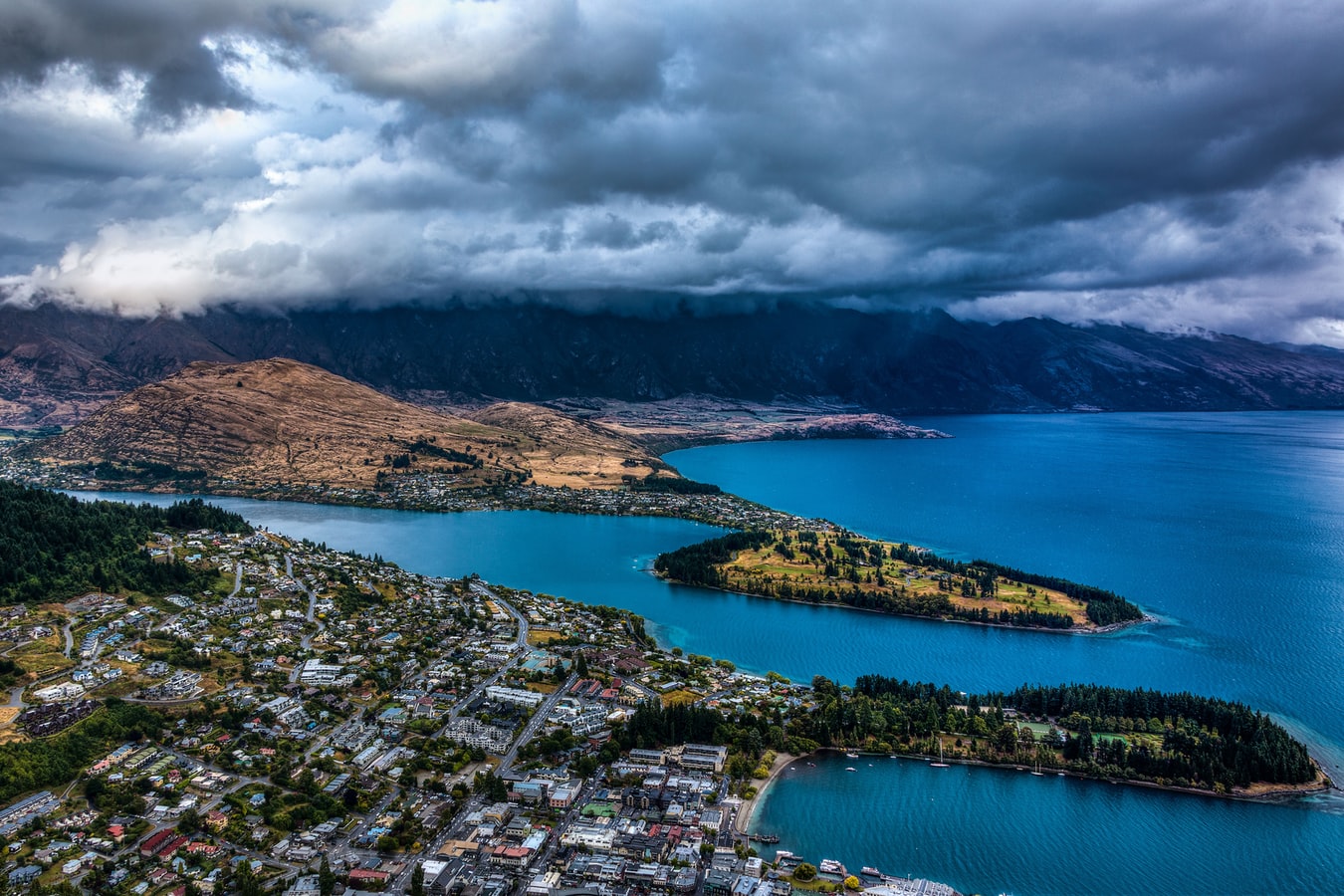 The 10 Best Things To Do In Queenstown | Food, Nature And Thrilling Adventures!