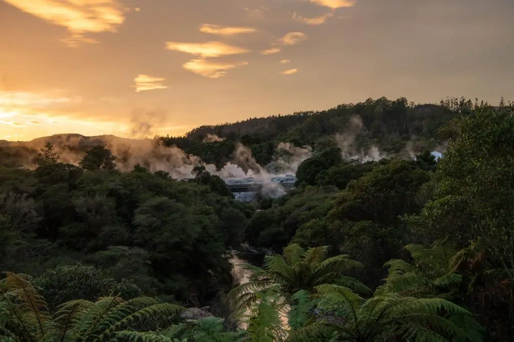 10 Fun Things To Do In Rotorua | Cultural Experiences, Wildlife And Hot Springs! 🇳🇿