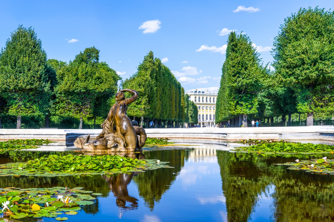 Fall In Love All Over Again With These 10 Romantic Things To Do In Vienna!