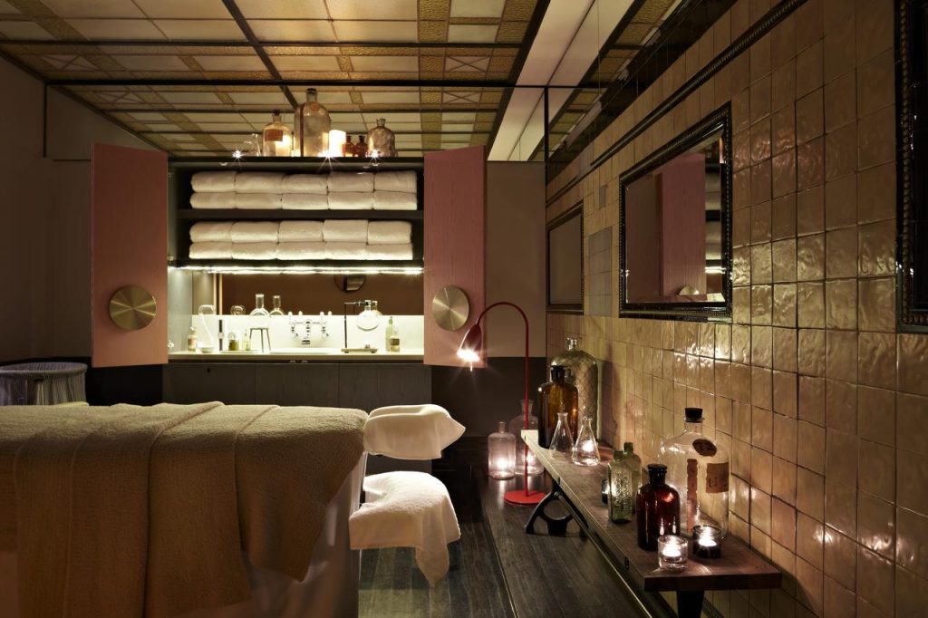 spaQ at the glamorous QT Hotel Sydney | couples spa