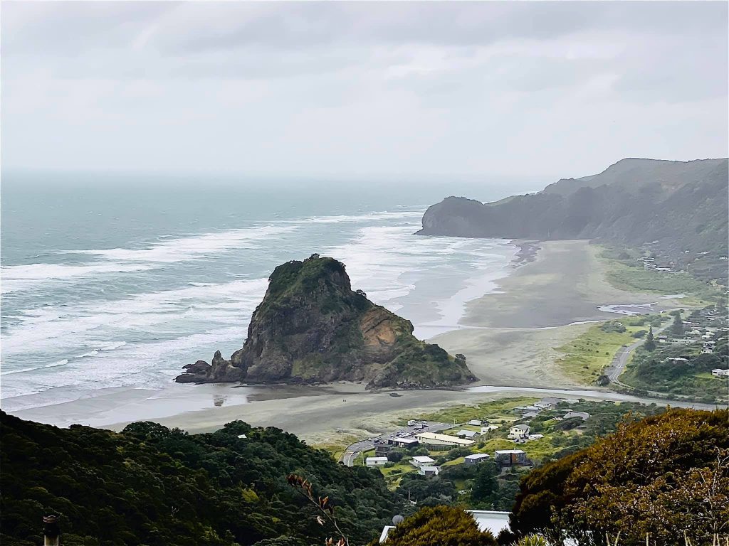 Piha | Things To Do In Auckland New Zealand